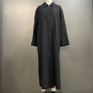Sanyo. Women’s vintage, unlined duster. Black. Large